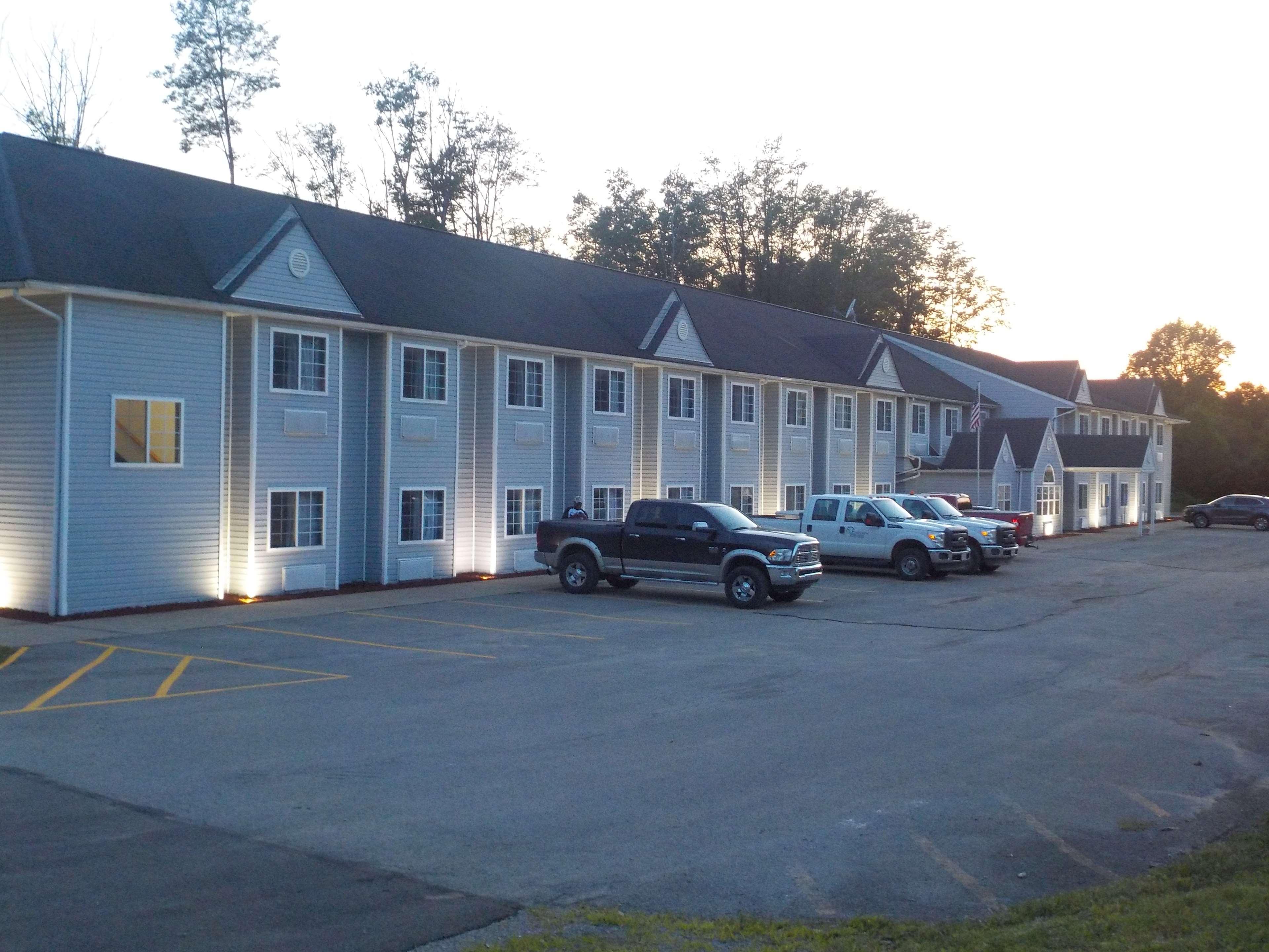 Mj Inn And Suites Marienville Exteriér fotografie